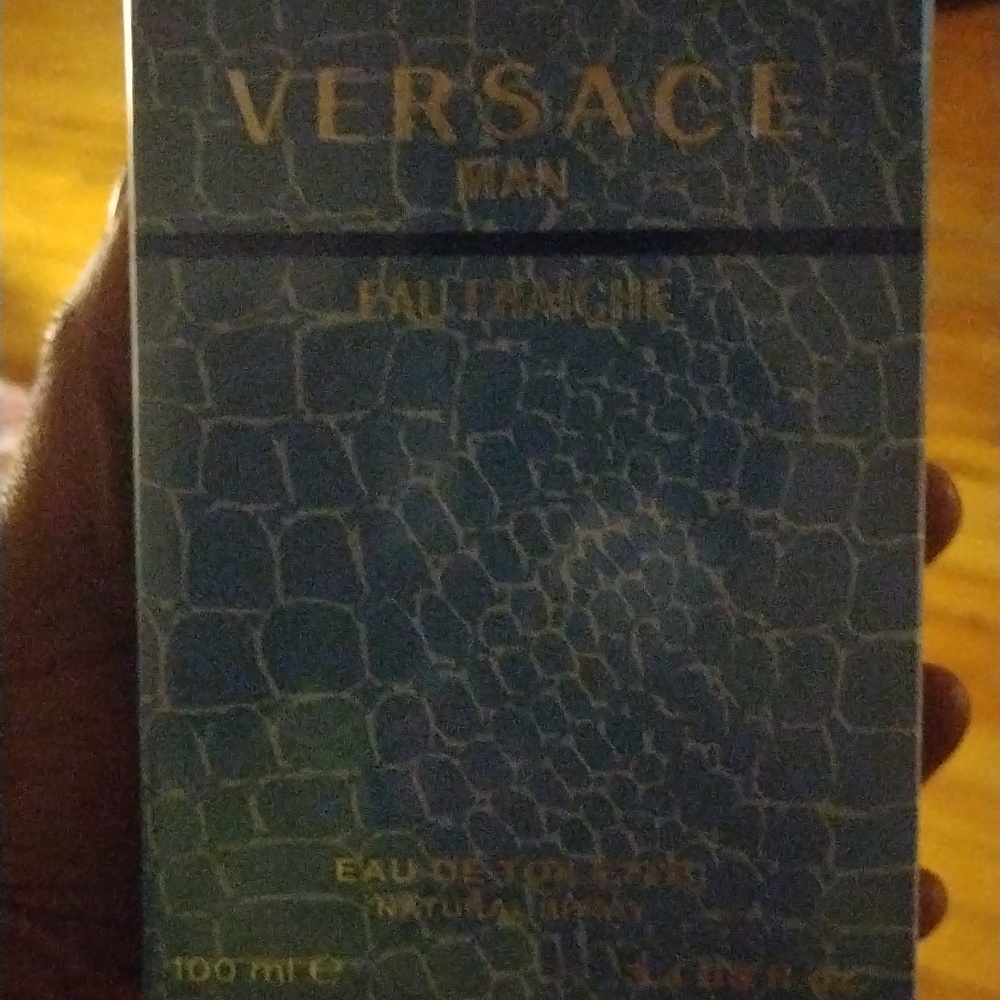 Men's cologne